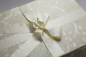 Preview: Die Accessoires-Boxen Coffee Ornaments werden mit passender Satinschleife kombiniert